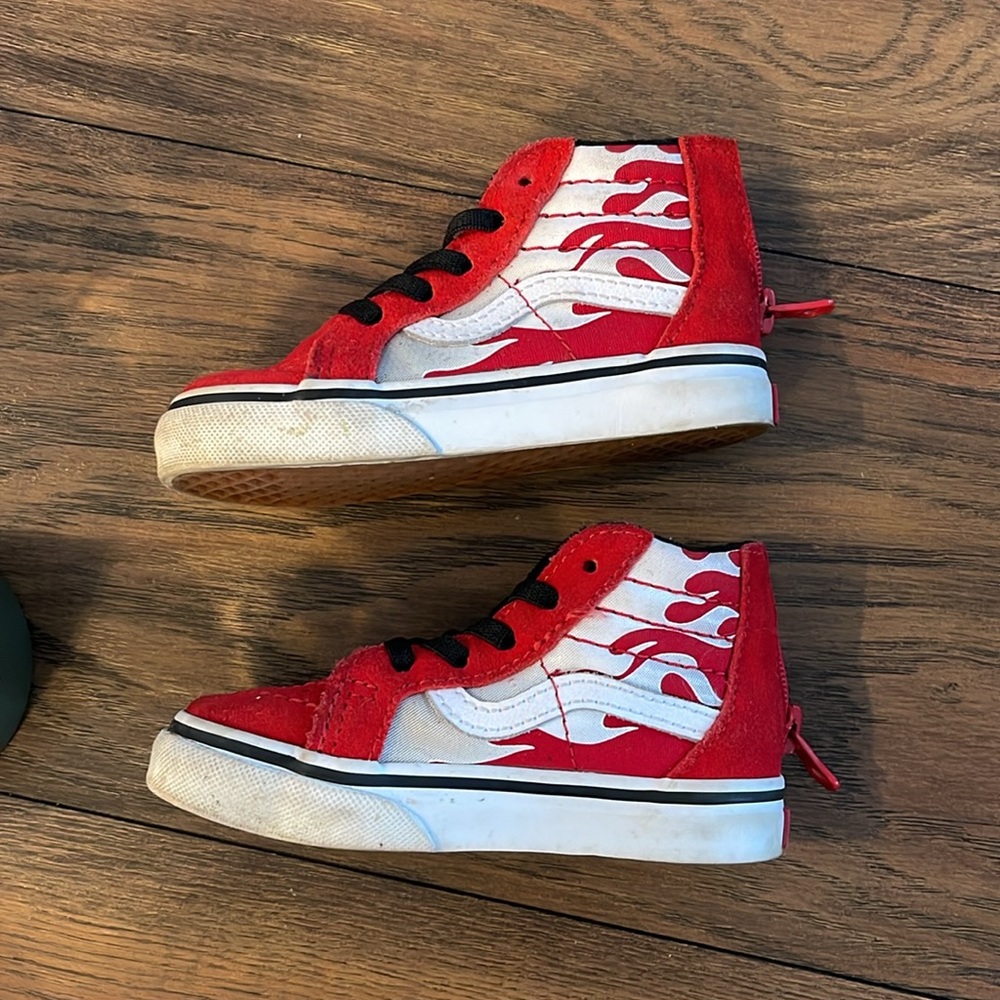 Vans - Picture 4 of 4